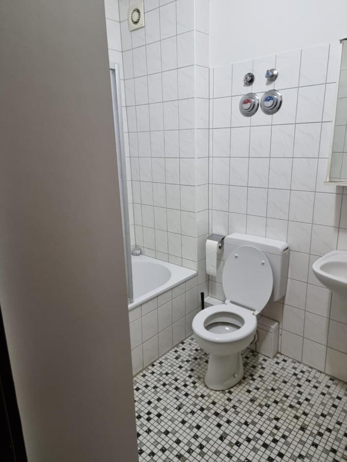 Apartamento Onkel Tom Alpen & Sahara Paderborn Exterior foto